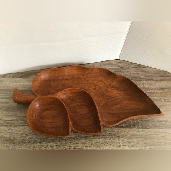 Vtg MCM Hand Carved Leaf Shaped Dish - Picture 4 of 16